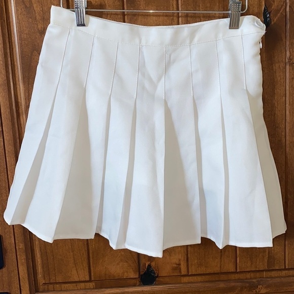 High Waist Skater Flare Pleated Tennis Skort - Picture 2 of 8